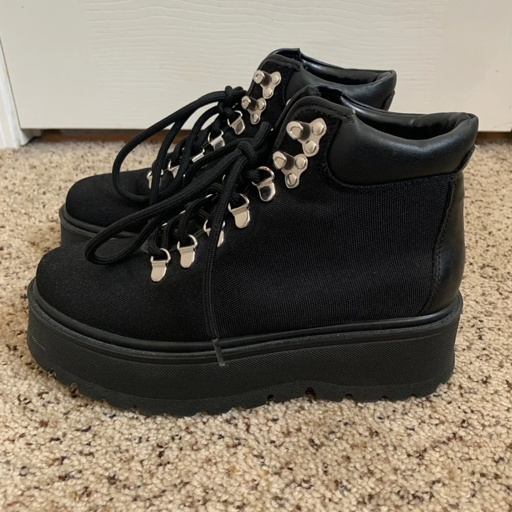 Steve Madden Platform Ankle Boots - Picture 3 of 6